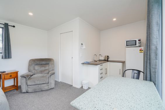 Tourist Flats dining table