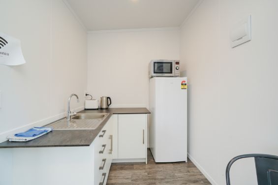 Tourist Flats kitchenette