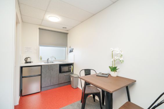 Tourist Flats kitchenette
