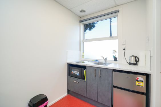 Tourist Flats kitchenette