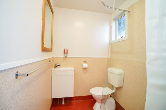 Tourist Flats bathroom