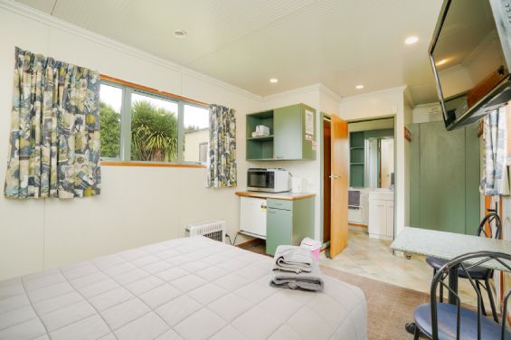 Ensuite Unit kitchenette